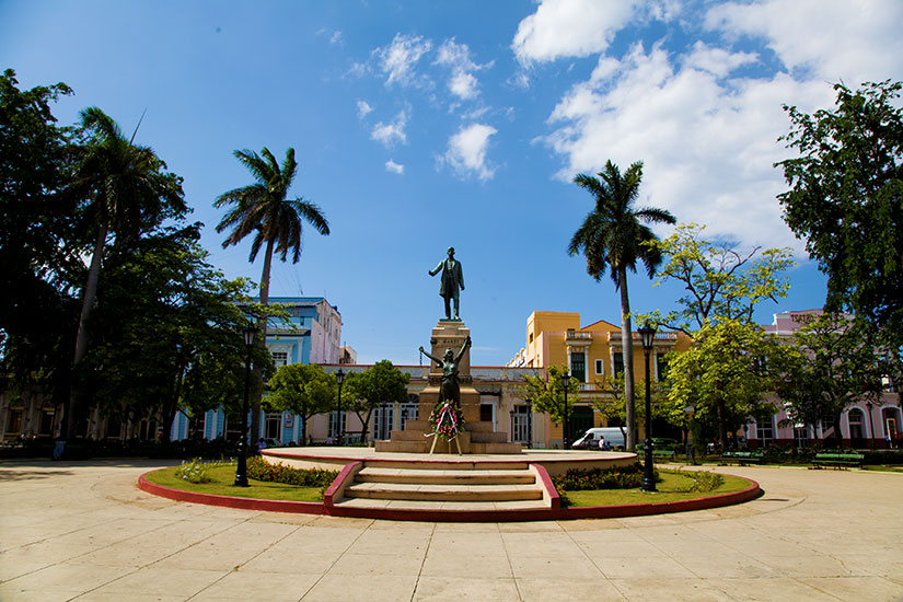 image Cuba Cienfuegos statue  fo