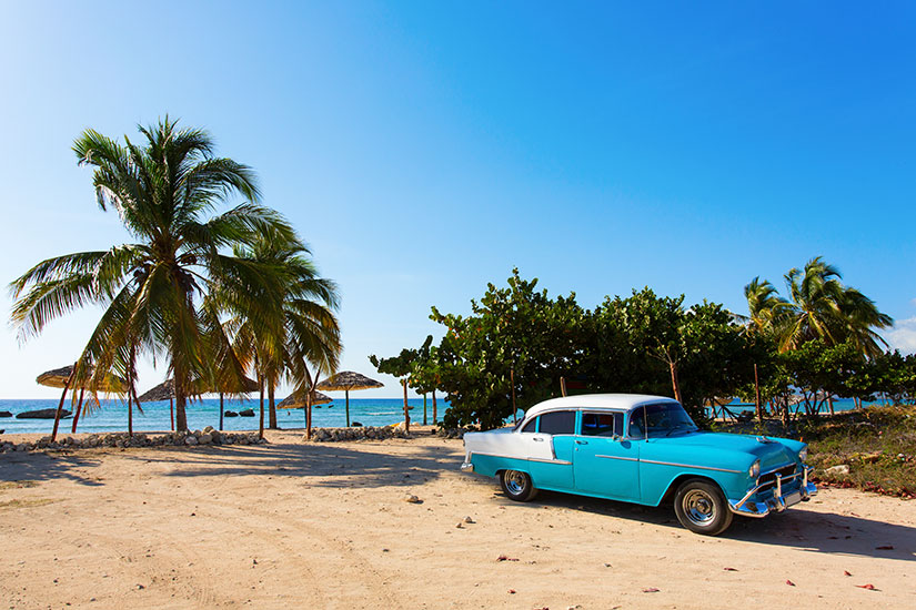 image Cuba Havane voiture plage  it