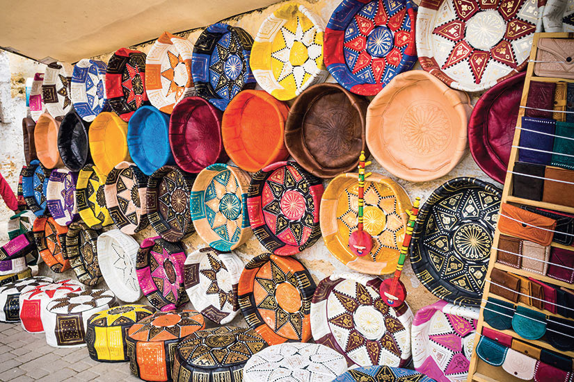 image Maroc Fes une boutique artisanale de cuir marocain colore  fo