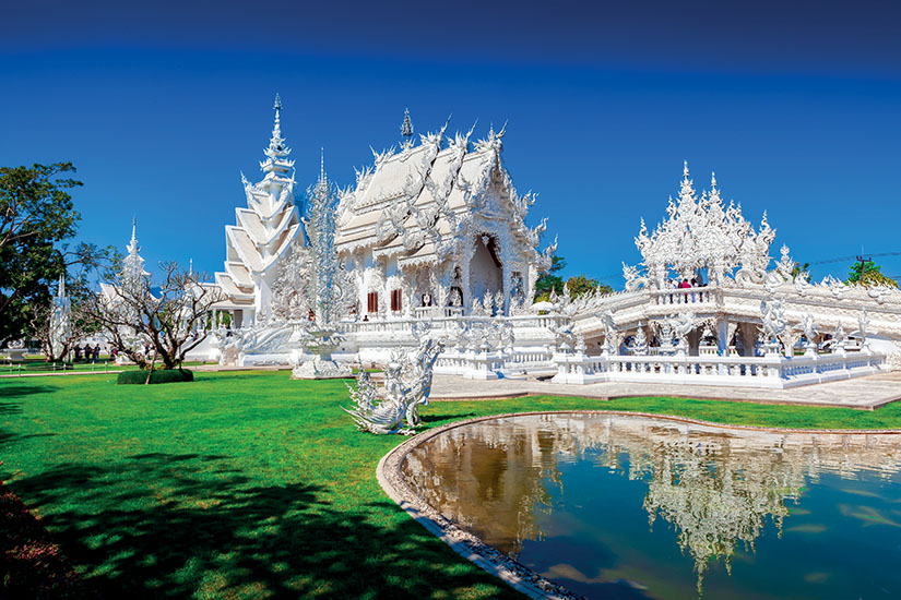 image Thailande Chiang Rai temple blanc Wat Rong Khun as_296863620